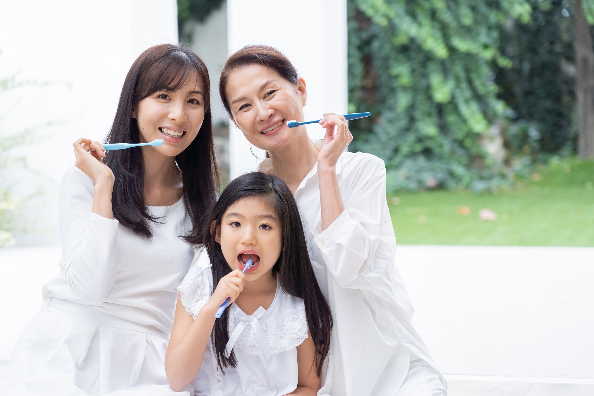 การดูแลสุขภาพฟันแต่ละช่วงวัย รู้ไว้ฟันสวยแข็งแรง