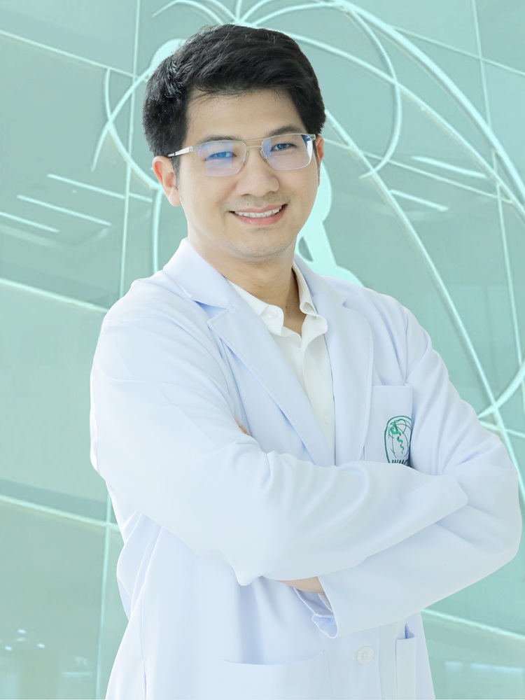 นายแพทย์ รัฐชัย นพพรถิรชัย